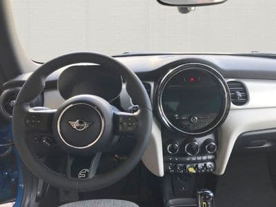MINI Cooper SE - Thumbnail 10