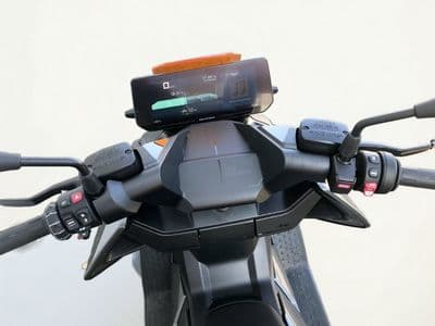 BMW CE04 - Thumbnail 6