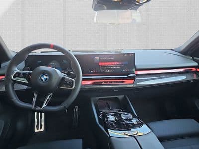 BMW i5 M60 xDrive - Thumbnail 9