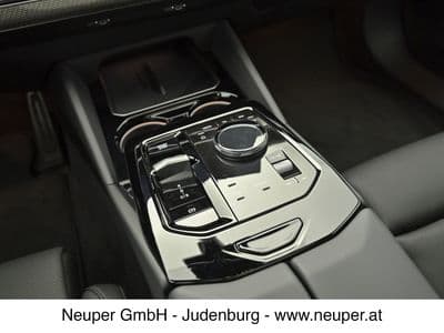 BMW i5 M60 xDrive - Thumbnail 14