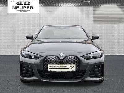 BMW i4 xDrive40 - Thumbnail 2