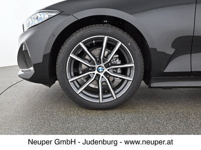 BMW 318d - Thumbnail 17