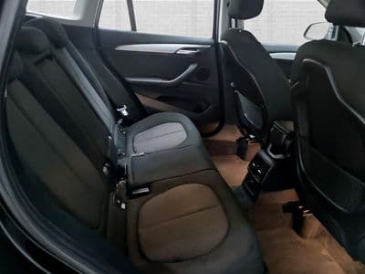 BMW X1 xDrive20d - Thumbnail 9