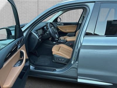 BMW X3 xDrive30e - Thumbnail 3