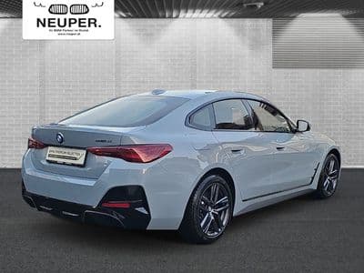 BMW i4 eDrive35 - Thumbnail 6