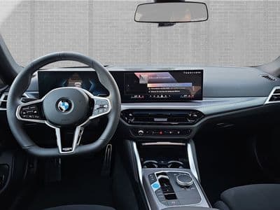 BMW i4 eDrive35 - Thumbnail 10