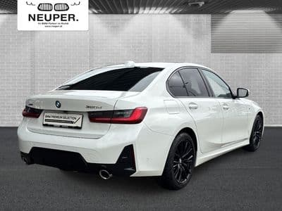 BMW 320d xDrive - Thumbnail 4