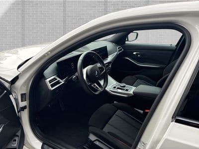 BMW 320d xDrive - Thumbnail 5