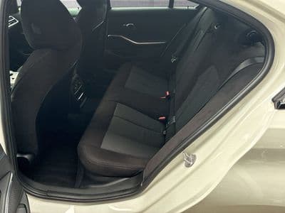 BMW 320d xDrive - Thumbnail 7