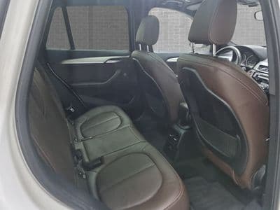 BMW X1 sDrive18i - Thumbnail 9