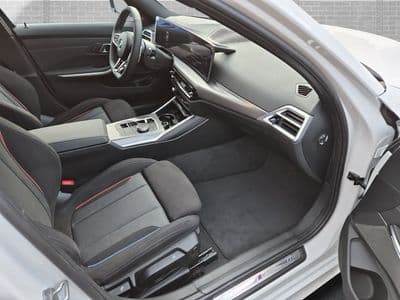 BMW 330e xDrive - Thumbnail 10