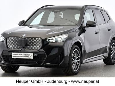 BMW iX1 xDrive30 - Thumbnail 1