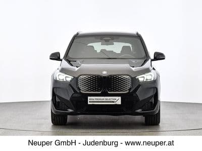 BMW iX1 xDrive30 - Thumbnail 5
