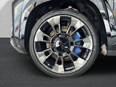 BMW XM 50e - Thumbnail 5