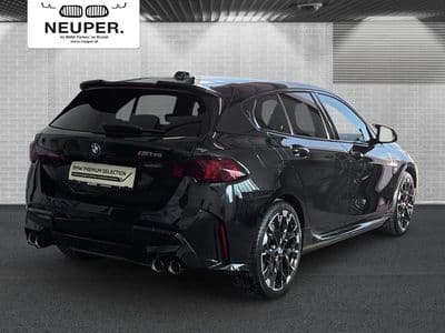 BMW M135i xDrive - Thumbnail 3