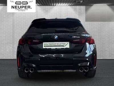 BMW M135i xDrive - Thumbnail 4