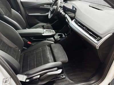 BMW 218d - Thumbnail 10