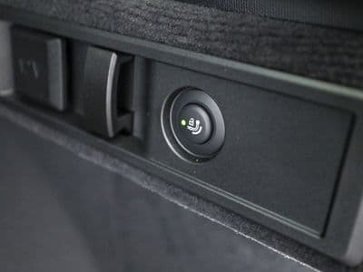 BMW 320d xDrive - Thumbnail 6