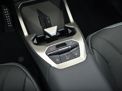 BMW iX3 50 xDrive - Thumbnail 11
