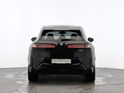 BMW iX3 50 xDrive - Thumbnail 2