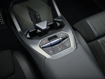 BMW iX3 50 xDrive - Thumbnail 8