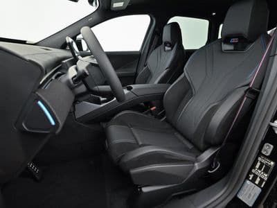 BMW iX3 50 xDrive - Thumbnail 10