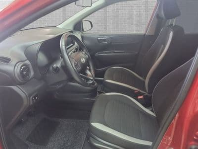 Hyundai i10 1,0 i Line Plus - Thumbnail 4
