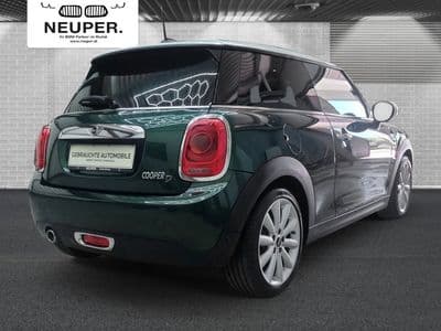 MINI Hatch Cooper D - Thumbnail 3