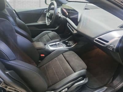 BMW 220i - Thumbnail 10