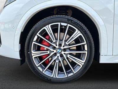 BMW iX2 eDrive20 - Thumbnail 3