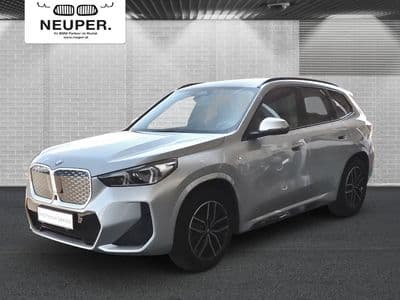 BMW iX1 xDrive30 - Thumbnail 1