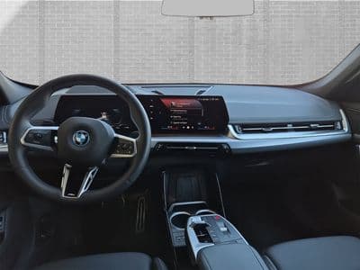 BMW iX1 xDrive30 - Thumbnail 7