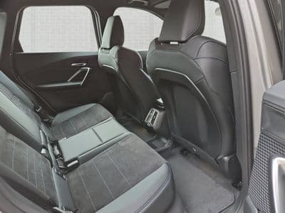 BMW iX1 eDrive20 - Thumbnail 8
