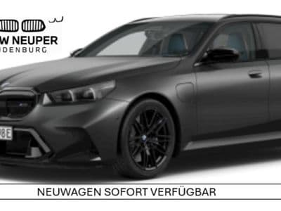 BMW M5 - Thumbnail 1