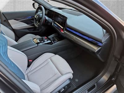 BMW M5 - Thumbnail 11
