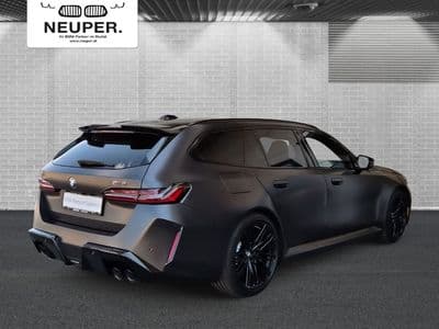 BMW M5 - Thumbnail 4
