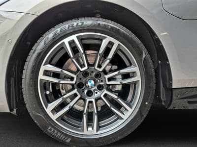 BMW 530e  xDrive - Thumbnail 5