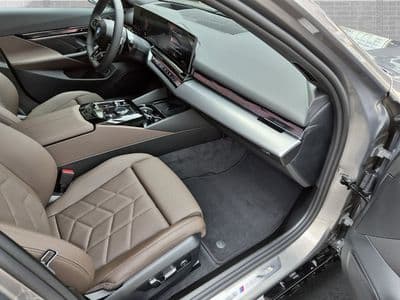 BMW 530e  xDrive - Thumbnail 10