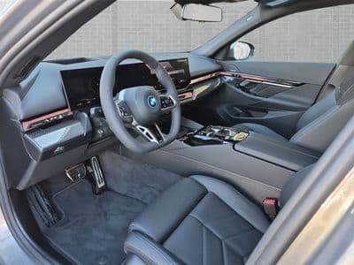 BMW i5 xDrive40 - Thumbnail 6