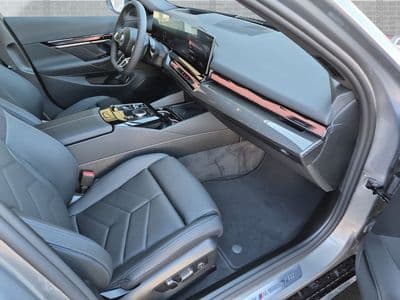 BMW i5 xDrive40 - Thumbnail 10
