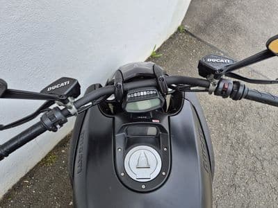 Ducati Diavel Carbon ABS - Thumbnail 4