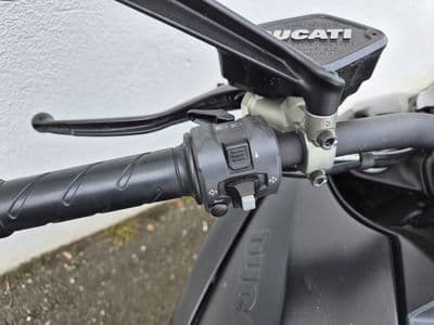 Ducati Diavel Carbon ABS - Thumbnail 5