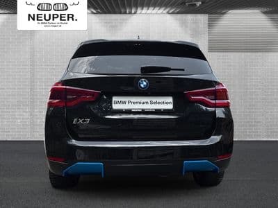 BMW iX3 - Thumbnail 5