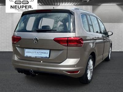 VW Touran Highline 2,0 BMT TDI DSG - Thumbnail 3