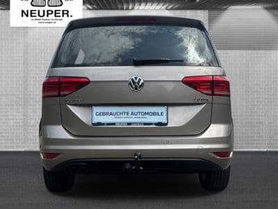 VW Touran Highline 2,0 BMT TDI DSG - Thumbnail 4