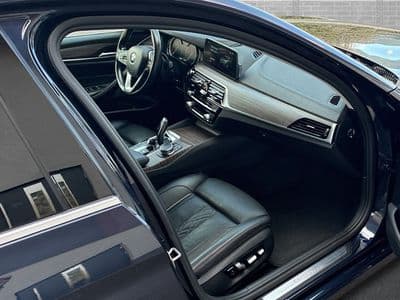 BMW 530d xDrive - Thumbnail 10
