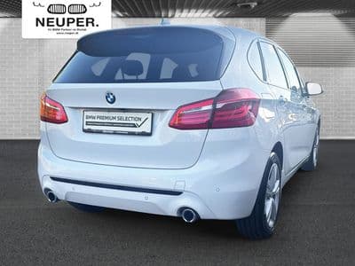 BMW 218d - Thumbnail 3