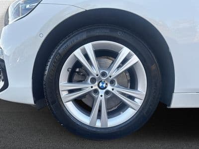 BMW 218d - Thumbnail 4
