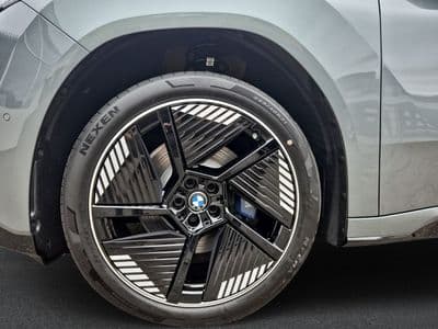 BMW iX3 40 sDrive - Thumbnail 5