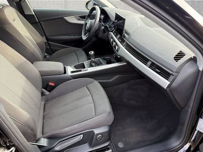 Audi A4 35 TFSI - Thumbnail 10